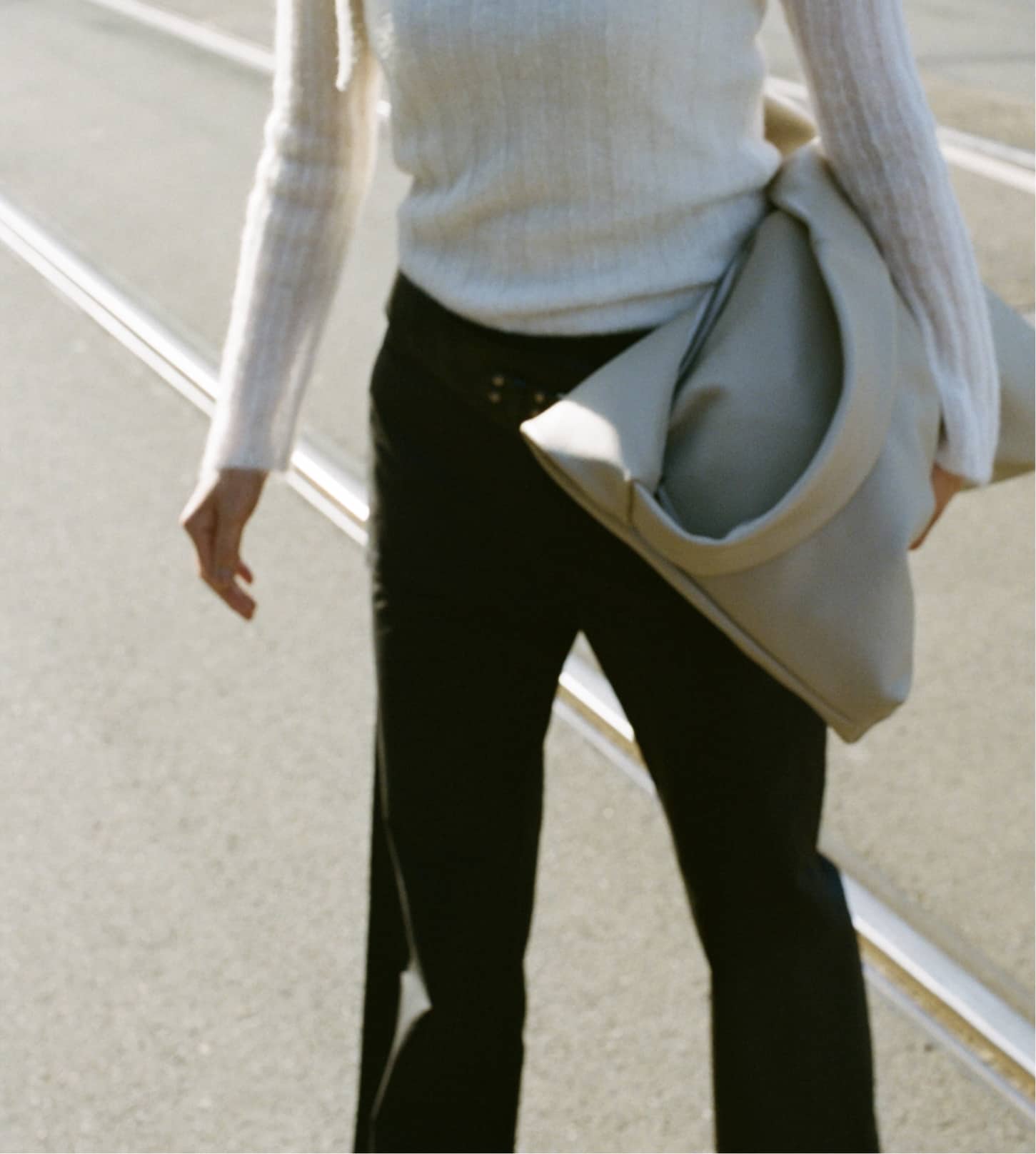 The-Phoney-Club_Nona-Handbags10